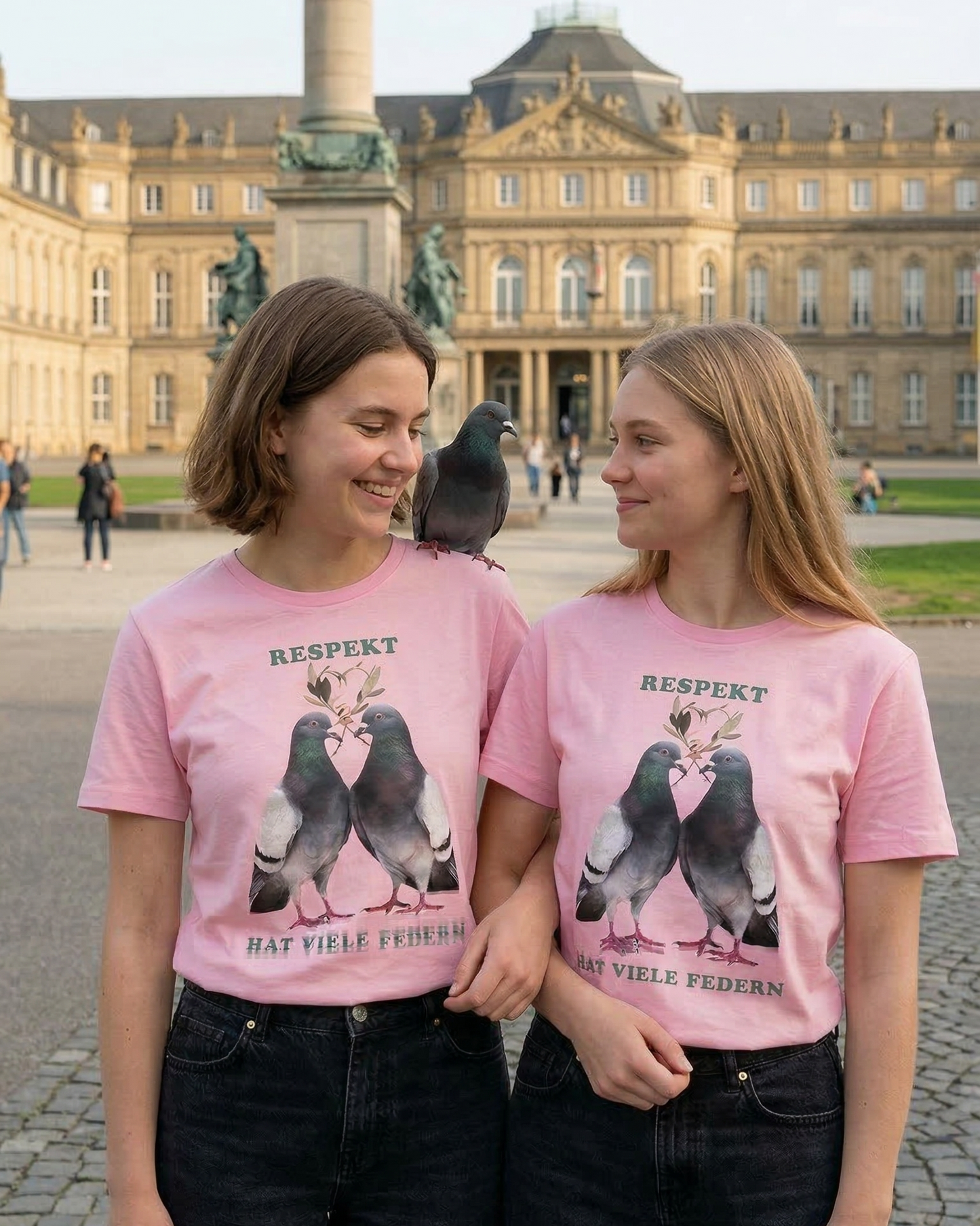 vegwear "Respekt hat viele Federn" - Damen Bio T-Shirt