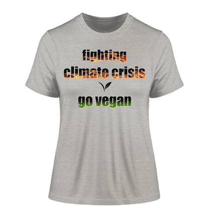 Motiv "fighting climate cirsis" - eng geschnittenes Damen Bio T-Shirt